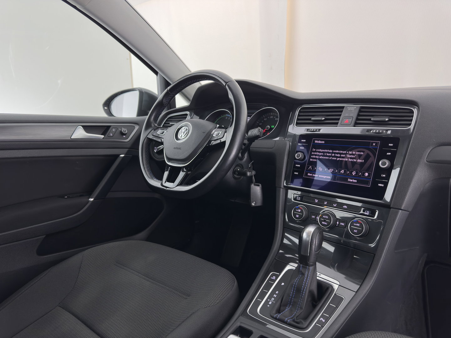 Volkswagen e-Golf E-dition {SoH-90%} (INCL-BTW) Aut.  *ADAPTIVE-CRUISE | FULL-LED | NAVI-FULLMAP | ECC | CCS-FASTLOADER | PDC | 16''ALU*