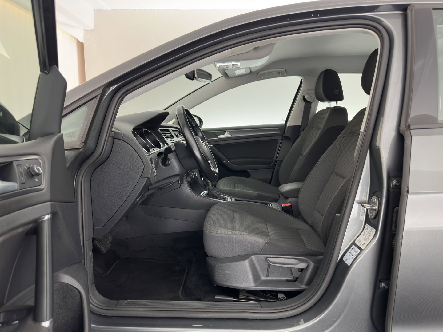 Volkswagen e-Golf E-dition {SoH-90%} (INCL-BTW) Aut.  *ADAPTIVE-CRUISE | FULL-LED | NAVI-FULLMAP | ECC | CCS-FASTLOADER | PDC | 16''ALU*
