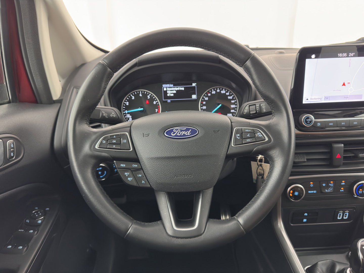 Ford EcoSport 1.0 EcoBoost Trend Ultimate (INCL-BTW) *NAVI-FULLMAP | CAMERA | CRUISE | COMFORTSEATS | FORD-SYNC3-AUDIO | PRIVACY-GLASS | PDC | TOWBAR | 16''ALU*