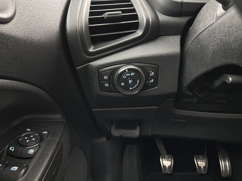 Ford EcoSport 1.0 EcoBoost Trend Ultimate (INCL-BTW) *NAVI-FULLMAP | CAMERA | CRUISE | COMFORTSEATS | FORD-SYNC3-AUDIO | PRIVACY-GLASS | PDC | TOWBAR | 16''ALU*