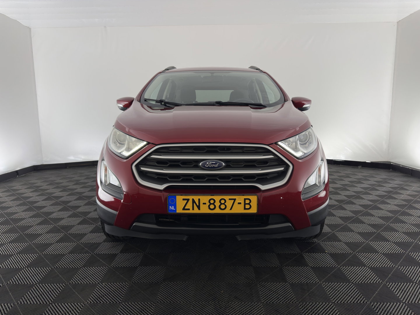 Ford EcoSport 1.0 EcoBoost Trend Ultimate (INCL-BTW) *NAVI-FULLMAP | CAMERA | CRUISE | COMFORTSEATS | FORD-SYNC3-AUDIO | PRIVACY-GLASS | PDC | TOWBAR | 16''ALU*