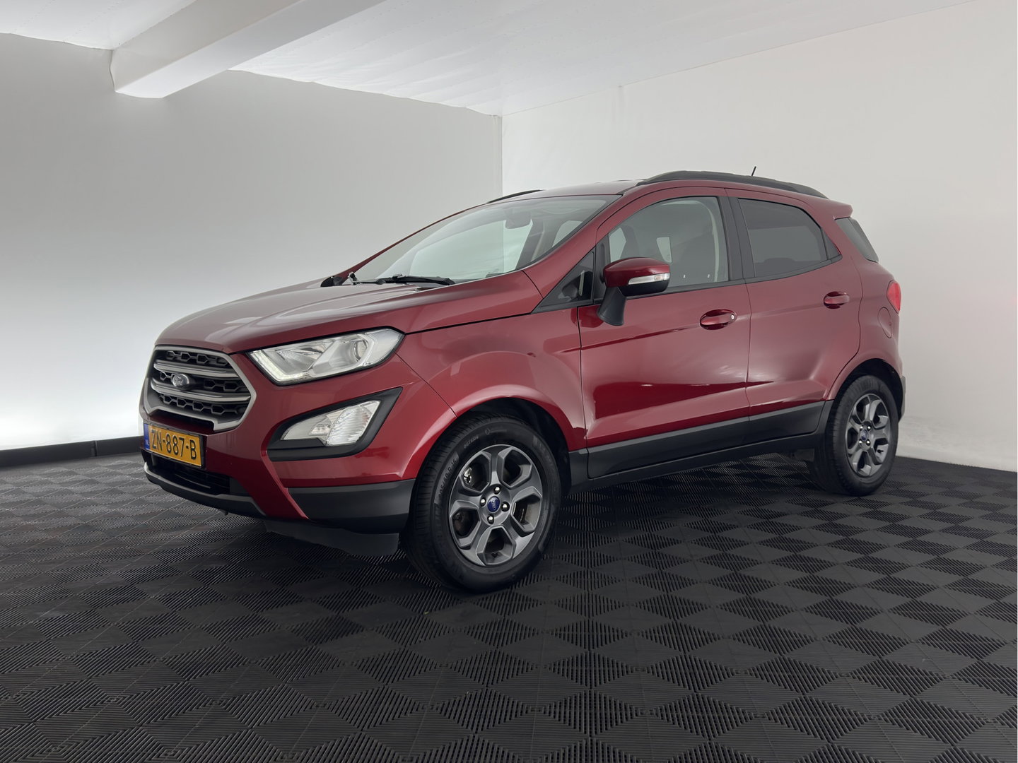 Ford EcoSport 1.0 EcoBoost Trend Ultimate (INCL-BTW) *NAVI-FULLMAP | CAMERA | CRUISE | COMFORTSEATS | FORD-SYNC3-AUDIO | PRIVACY-GLASS | PDC | TOWBAR | 16''ALU*