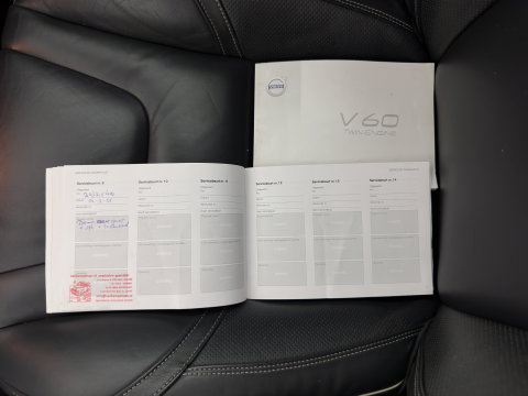 Volvo V60 2.4 D6 Twin Engine R-Design AWD (Plug-In) Aut. *PANO | LEATHER | XENON | MEMORY-PACK | NAVI-FULLMAP | HEATED-SPORTSEATS | PRIVACY-GLASS | ECC | PDC | CRUISE | TOWBAR | 18''ALU*