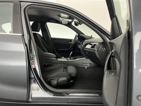 BMW 1-serie 116d Sportline Corporate Lease Executive Aut. *FULL-LED | SPORTSEATS | HIFI-SOUND | NAVI-FULLMAP | ECC | PDC | CRUISE | 17''ALU*