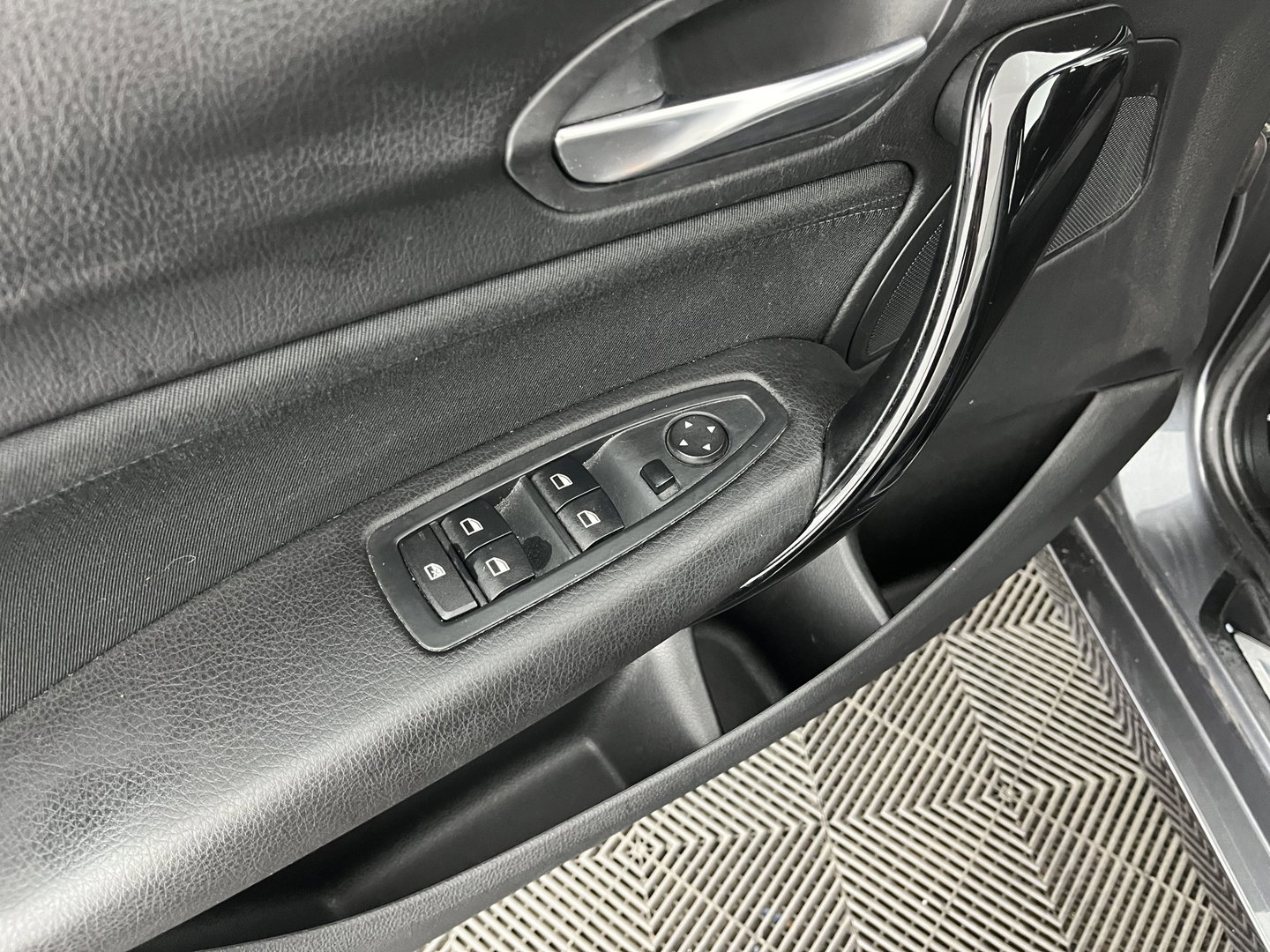 BMW 1-serie 116d Sportline Corporate Lease Executive Aut. *FULL-LED | SPORTSEATS | HIFI-SOUND | NAVI-FULLMAP | ECC | PDC | CRUISE | 17''ALU*