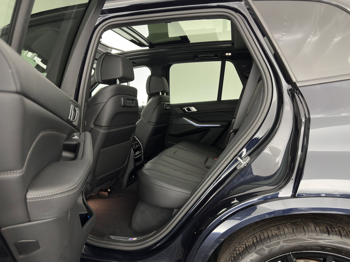 BMW X5 xDrive45e M-Sportpack High Executive (Plug-In) {SoH-91%} (INCL-BTW) *PANO | LEATHER | LASER-LED | HARMAN/KARDON | MEMORY-PACK | TOPVIEW | ADAPTIVE-CRUISE | BLINDSPOT | DIGI-COCKPIT | PRIVACY-GLASS | SHIFTPADDLES | HEAD-UP | TOWBAR | 22''A