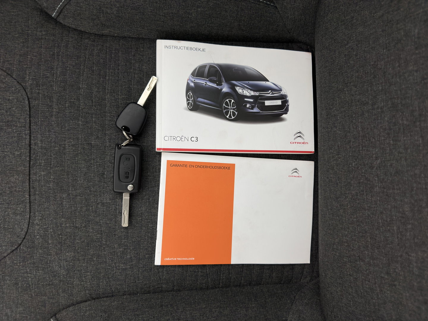 Citroën C3 1.6 BlueHDi Business *NAVI-FULLMAP | ECC | CRUISE | HIFI-SOUND | COMFORTSEATS | TOWBAR | PRIVACY-GLASS | CHROME-PACK*