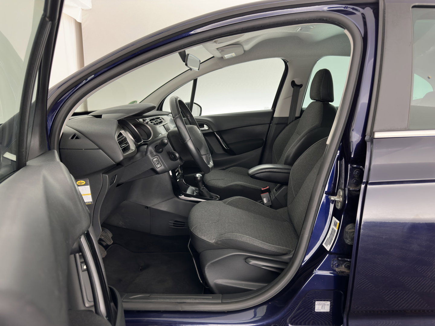 Citroën C3 1.6 BlueHDi Business *NAVI-FULLMAP | ECC | CRUISE | HIFI-SOUND | COMFORTSEATS | TOWBAR | PRIVACY-GLASS | CHROME-PACK*