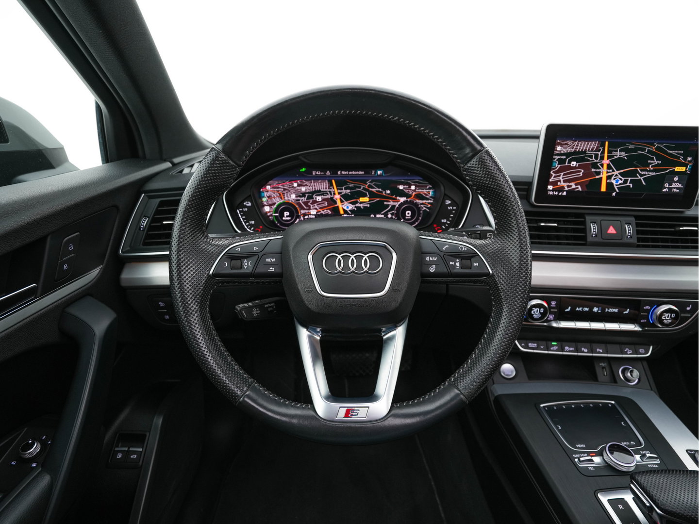 Audi Q5 55 TFSI S-Line Competition Quattro (Plug-In) Aut. *PANO | LEATHER | FULL-LED | HEATED-SPORTSEATS | KEYLESS | CAMERA | NAVI-FULLMAP | PRIVACY-GLASS | DIGI-COCKPIT | CRUISE-ADPAPTIVE | DAB | 21"ALU*