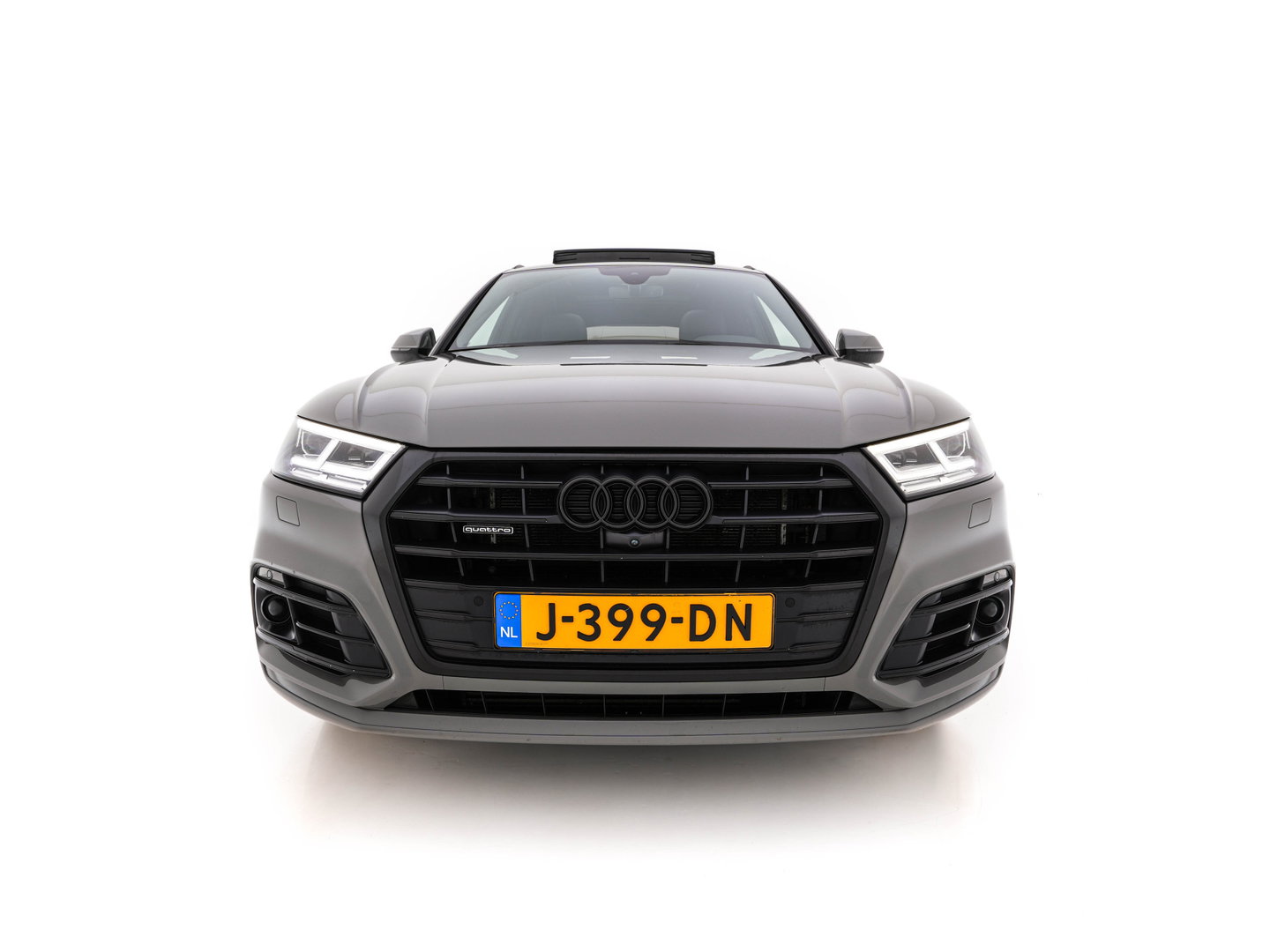Audi Q5 55 TFSI S-Line Competition Quattro (Plug-In) Aut. *PANO | LEATHER | FULL-LED | HEATED-SPORTSEATS | KEYLESS | CAMERA | NAVI-FULLMAP | PRIVACY-GLASS | DIGI-COCKPIT | CRUISE-ADPAPTIVE | DAB | 21"ALU*