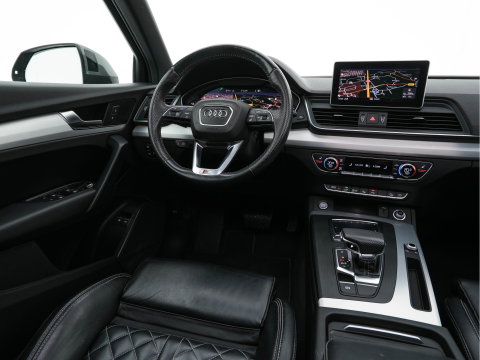Audi Q5 55 TFSI S-Line Competition Quattro (Plug-In) Aut. *PANO | LEATHER | FULL-LED | HEATED-SPORTSEATS | KEYLESS | CAMERA | NAVI-FULLMAP | PRIVACY-GLASS | DIGI-COCKPIT | CRUISE-ADPAPTIVE | DAB | 21"ALU*