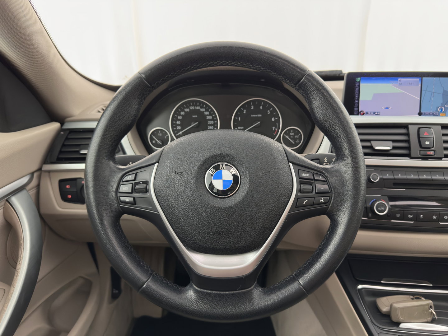 BMW 3-serie Gran Turismo 320i High Executive *PANO | LEATHER | FULL-LED | HEATED-COMFORTSEATS | NAVI-FULLMAP | ECC | PDC | CRUISE | TOWBAR | 18''ALU*