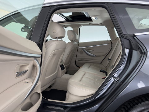 BMW 3-serie Gran Turismo 320i High Executive *PANO | LEATHER | FULL-LED | HEATED-COMFORTSEATS | NAVI-FULLMAP | ECC | PDC | CRUISE | TOWBAR | 18''ALU*