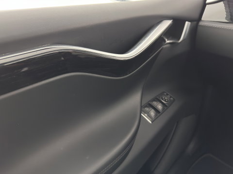 Tesla Model X 100D [ 6-Pers. ] [3-Fase-17kW] {SoH-81%} Aut. *PANO-WINDOW | AUTO-PILOT | LEATHER-FABRIC | NAVI-FULLMAP | FULL-LED | AIRSUSPENSION | DIGI-COCKPIT | CCS-FASTLOADER | KEYLESS | DAB+ | HEATED-SPORTSEATS | PRIVACY-GLASS | 20"ALU*