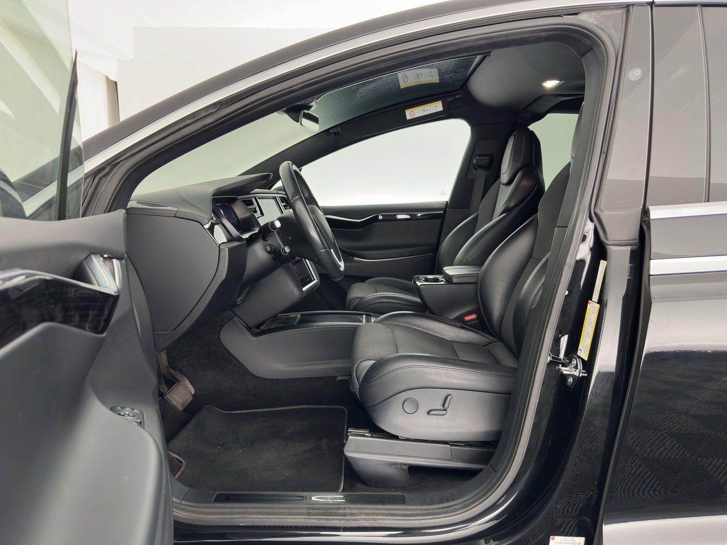 Tesla Model X 100D [ 6-Pers. ] [3-Fase-17kW] {SoH-81%} Aut. *PANO-WINDOW | AUTO-PILOT | LEATHER-FABRIC | NAVI-FULLMAP | FULL-LED | AIRSUSPENSION | DIGI-COCKPIT | CCS-FASTLOADER | KEYLESS | DAB+ | HEATED-SPORTSEATS | PRIVACY-GLASS | 20"ALU*