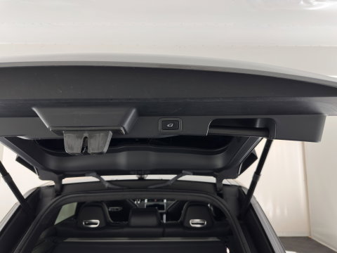 Land Rover Range Rover Sport 5.0 V8 SC SVR Aut. *PANO | LEATHER | MATRIX-LED | HEAD-UP | CARBON | ADAPTIVE-CRUISE | MEMORY-PACK | MERIDIAN-AUDIO | BLINDSPOT | TOPVIEW | DIGI-COCKPIT | HEATED-SPORTSEATS | PRIVACY-GLASS | SHIFTPADDLES |