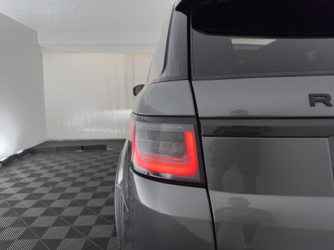 Land Rover Range Rover Sport 5.0 V8 SC SVR Aut. *PANO | LEATHER | MATRIX-LED | HEAD-UP | CARBON | ADAPTIVE-CRUISE | MEMORY-PACK | MERIDIAN-AUDIO | BLINDSPOT | TOPVIEW | DIGI-COCKPIT | HEATED-SPORTSEATS | PRIVACY-GLASS | SHIFTPADDLES |