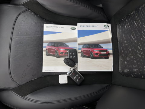 Land Rover Range Rover Sport 5.0 V8 SC SVR Aut. *PANO | LEATHER | MATRIX-LED | HEAD-UP | CARBON | ADAPTIVE-CRUISE | MEMORY-PACK | MERIDIAN-AUDIO | BLINDSPOT | TOPVIEW | DIGI-COCKPIT | HEATED-SPORTSEATS | PRIVACY-GLASS | SHIFTPADDLES |