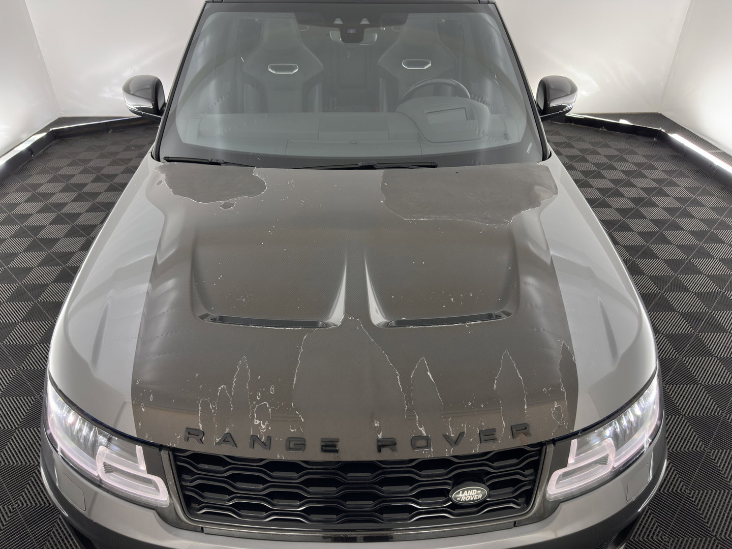Land Rover Range Rover Sport 5.0 V8 SC SVR Aut. *PANO | LEATHER | MATRIX-LED | HEAD-UP | CARBON | ADAPTIVE-CRUISE | MEMORY-PACK | MERIDIAN-AUDIO | BLINDSPOT | TOPVIEW | DIGI-COCKPIT | HEATED-SPORTSEATS | PRIVACY-GLASS | SHIFTPADDLES |