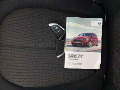 BMW 2 Serie Gran Tourer 216d Corporate Lease Essential [ 7-Pers. ] *NAVI-FULLMAP | COMFORTSEATS | ECC | PDC | CRUISE | TOWBAR | 16''ALU*