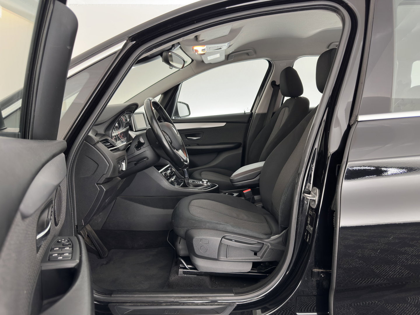 BMW 2 Serie Gran Tourer 216d Corporate Lease Essential [ 7-Pers. ] *NAVI-FULLMAP | COMFORTSEATS | ECC | PDC | CRUISE | TOWBAR | 16''ALU*