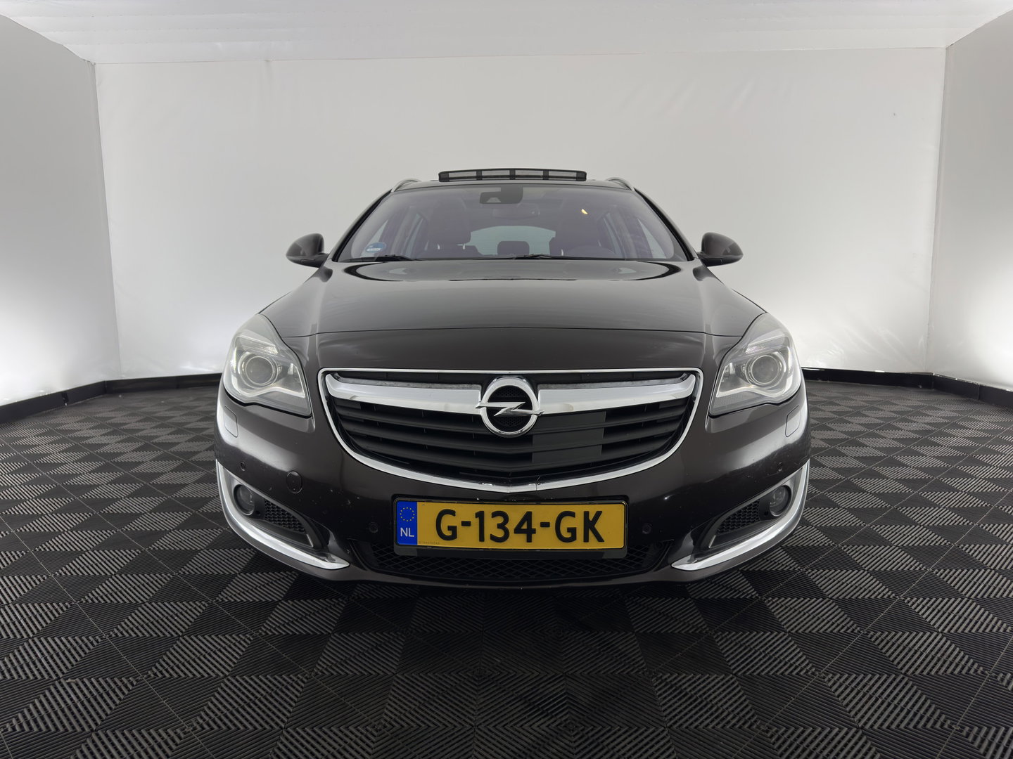 Opel Insignia Sports Tourer 2.0 CDTI EcoFLEX Cosmo *PANO | LEATHER | XENON | ADAPTIVE-CRUISE | NAVI-FULLMAP | PRIVACY-GLASS | HEATED-COMFORTSEATS | ECC | PDC | TOWBAR | 17''ALU*