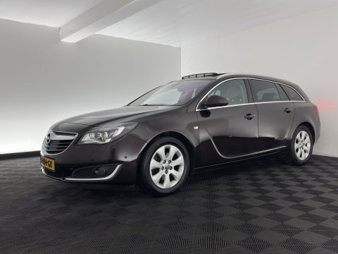 Opel Insignia Sports Tourer 2.0 CDTI EcoFLEX Cosmo *PANO | LEATHER | XENON | ADAPTIVE-CRUISE | NAVI-FULLMAP | PRIVACY-GLASS | HEATED-COMFORTSEATS | ECC | PDC | TOWBAR | 17''ALU*