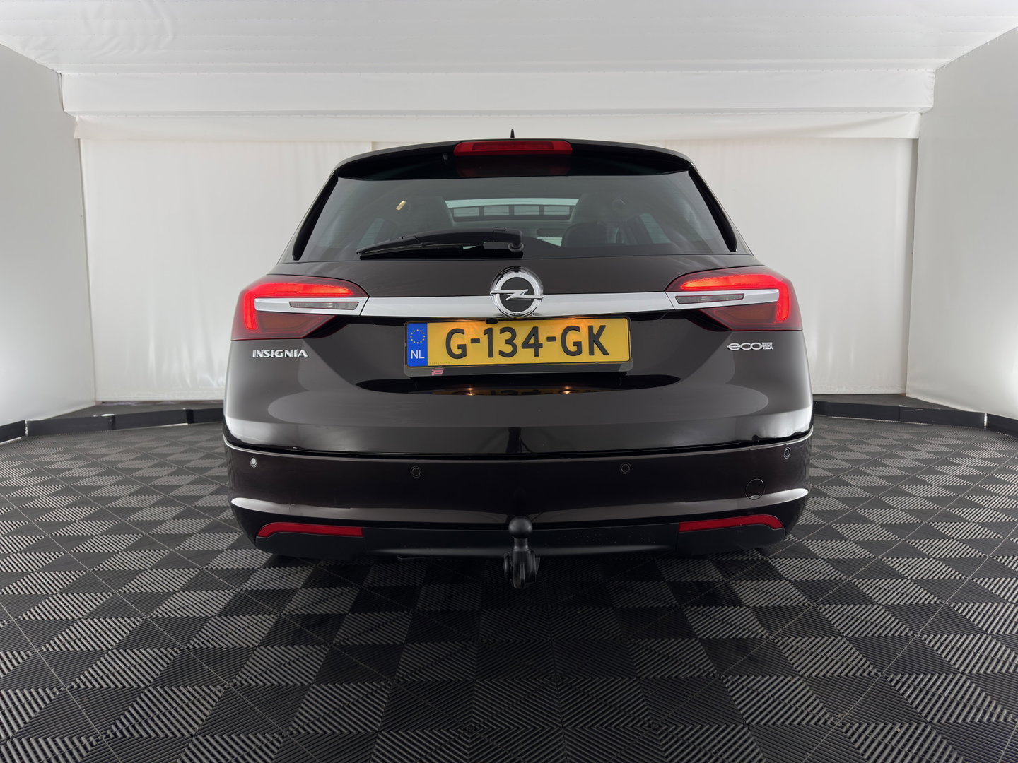 Opel Insignia Sports Tourer 2.0 CDTI EcoFLEX Cosmo *PANO | LEATHER | XENON | ADAPTIVE-CRUISE | NAVI-FULLMAP | PRIVACY-GLASS | HEATED-COMFORTSEATS | ECC | PDC | TOWBAR | 17''ALU*
