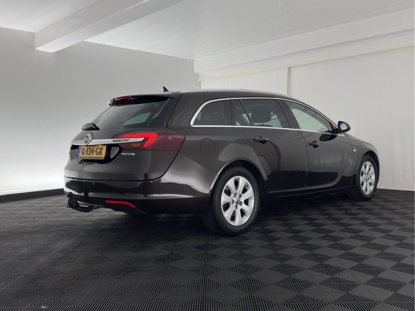 Opel Insignia Sports Tourer 2.0 CDTI EcoFLEX Cosmo *PANO | LEATHER | XENON | ADAPTIVE-CRUISE | NAVI-FULLMAP | PRIVACY-GLASS | HEATED-COMFORTSEATS | ECC | PDC | TOWBAR | 17''ALU*