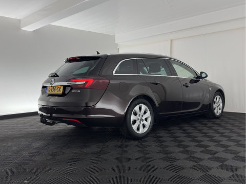Opel Insignia Sports Tourer 2.0 CDTI EcoFLEX Cosmo *PANO | LEATHER | XENON | ADAPTIVE-CRUISE | NAVI-FULLMAP | PRIVACY-GLASS | HEATED-COMFORTSEATS | ECC | PDC | TOWBAR | 17''ALU*