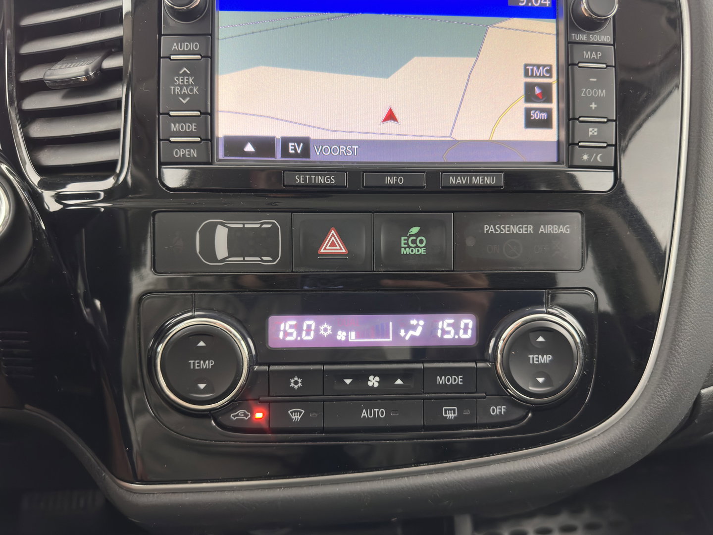 Mitsubishi Outlander 2.0 PHEV Business Edition X-Line AWD (Plug-In) {SoH-76%} Aut. *LEATHER-FABRIC | NAVI-FULLMAP | KEYLESS | CAMERA | COMFORTSEATS | ECC | CRUISE | PRIVACY-GLASS | SHIFTPADDLES | TOWBAR | 18''ALU*