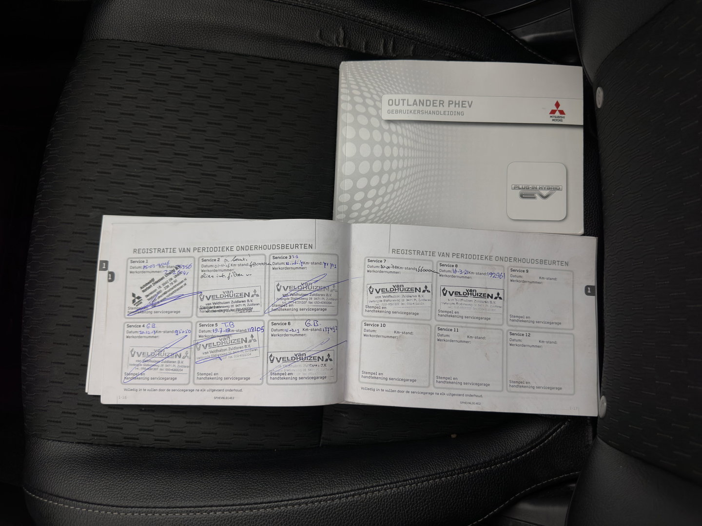 Mitsubishi Outlander 2.0 PHEV Business Edition X-Line AWD (Plug-In) {SoH-76%} Aut. *LEATHER-FABRIC | NAVI-FULLMAP | KEYLESS | CAMERA | COMFORTSEATS | ECC | CRUISE | PRIVACY-GLASS | SHIFTPADDLES | TOWBAR | 18''ALU*