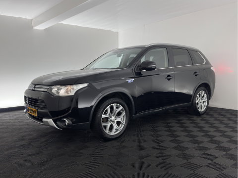 Mitsubishi Outlander 2.0 PHEV Business Edition X-Line AWD (Plug-In) {SoH-76%} Aut. *LEATHER-FABRIC | NAVI-FULLMAP | KEYLESS | CAMERA | COMFORTSEATS | ECC | CRUISE | PRIVACY-GLASS | SHIFTPADDLES | TOWBAR | 18''ALU*