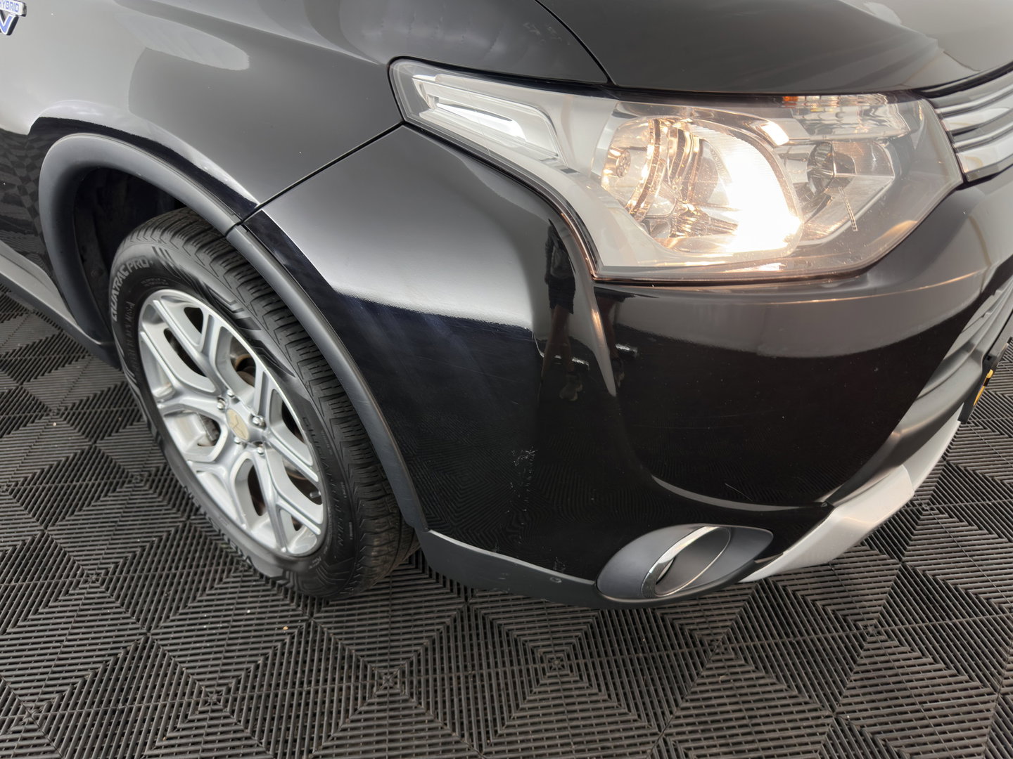Mitsubishi Outlander 2.0 PHEV Business Edition X-Line AWD (Plug-In) {SoH-76%} Aut. *LEATHER-FABRIC | NAVI-FULLMAP | KEYLESS | CAMERA | COMFORTSEATS | ECC | CRUISE | PRIVACY-GLASS | SHIFTPADDLES | TOWBAR | 18''ALU*