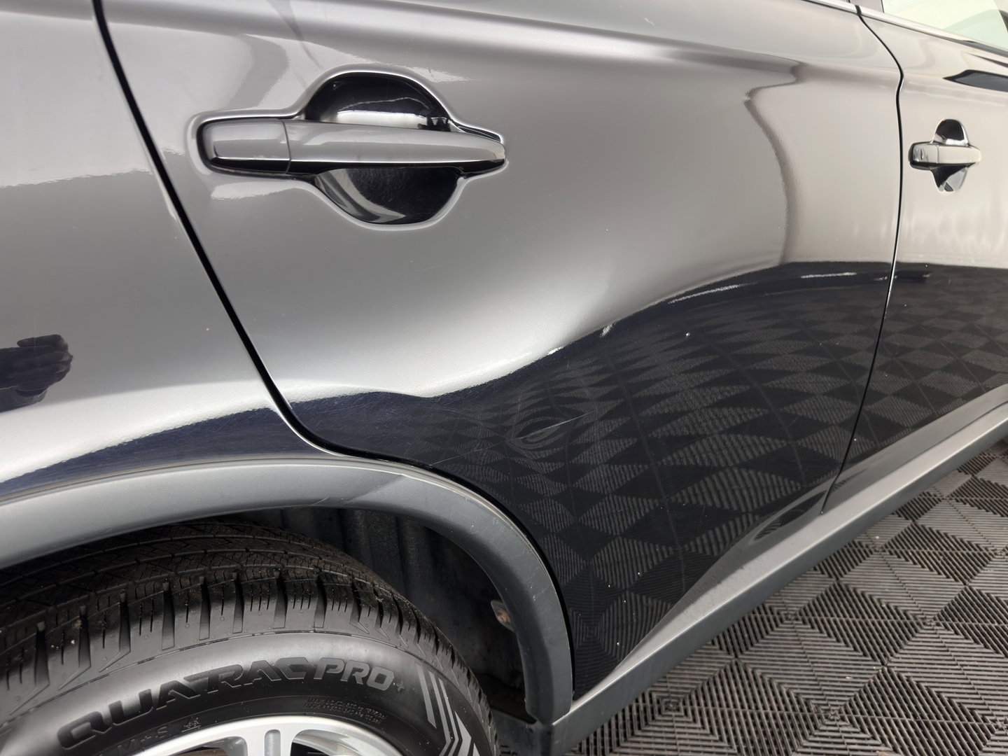 Mitsubishi Outlander 2.0 PHEV Business Edition X-Line AWD (Plug-In) {SoH-76%} Aut. *LEATHER-FABRIC | NAVI-FULLMAP | KEYLESS | CAMERA | COMFORTSEATS | ECC | CRUISE | PRIVACY-GLASS | SHIFTPADDLES | TOWBAR | 18''ALU*