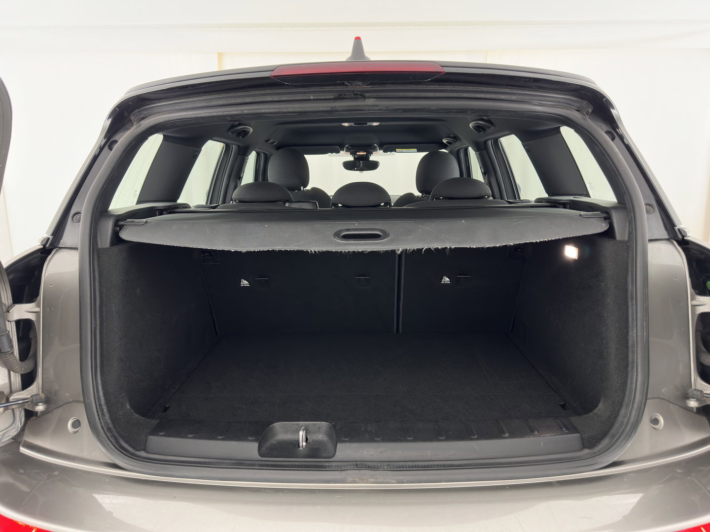 MINI Clubman 2.0 Cooper D Serious Business Aut. *LEATHER-FABRIC | FULL-LED | HARMAN/KARDON | SPORTSEATS | KEYLESS | NAVI-FULLMAP | ECC | PDC | CRUISE | AMBIENTLIGHT | 17''ALU*