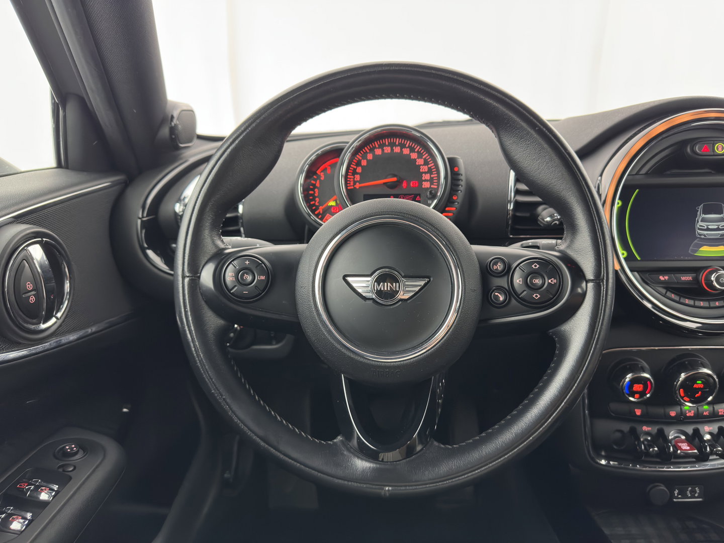 MINI Clubman 2.0 Cooper D Serious Business Aut. *LEATHER-FABRIC | FULL-LED | HARMAN/KARDON | SPORTSEATS | KEYLESS | NAVI-FULLMAP | ECC | PDC | CRUISE | AMBIENTLIGHT | 17''ALU*