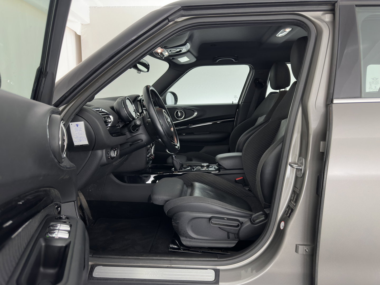 MINI Clubman 2.0 Cooper D Serious Business Aut. *LEATHER-FABRIC | FULL-LED | HARMAN/KARDON | SPORTSEATS | KEYLESS | NAVI-FULLMAP | ECC | PDC | CRUISE | AMBIENTLIGHT | 17''ALU*