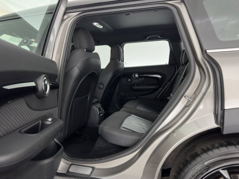MINI Clubman 2.0 Cooper D Serious Business Aut. *LEATHER-FABRIC | FULL-LED | HARMAN/KARDON | SPORTSEATS | KEYLESS | NAVI-FULLMAP | ECC | PDC | CRUISE | AMBIENTLIGHT | 17''ALU*