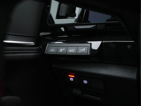 Renault Austral 1.2 E-Tech full hybrid 200 techno (INCL-BTW) *LEATHER-FABRIC | FULL-LED | HEATED-COMFORTSEATS | DIGI-COCKPIT | BLINDSPOT | CAMERA | NAVI-FULLMAP | KEYLESS | PRIVACY-GLASS | SHIFTPADDLES | CARPLAY | TOWBAR | 19''ALU *