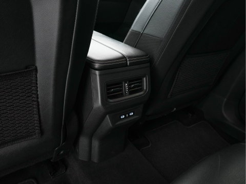 Renault Austral 1.2 E-Tech full hybrid 200 techno (INCL-BTW) *LEATHER-FABRIC | FULL-LED | HEATED-COMFORTSEATS | DIGI-COCKPIT | BLINDSPOT | CAMERA | NAVI-FULLMAP | KEYLESS | PRIVACY-GLASS | SHIFTPADDLES | CARPLAY | TOWBAR | 19''ALU *