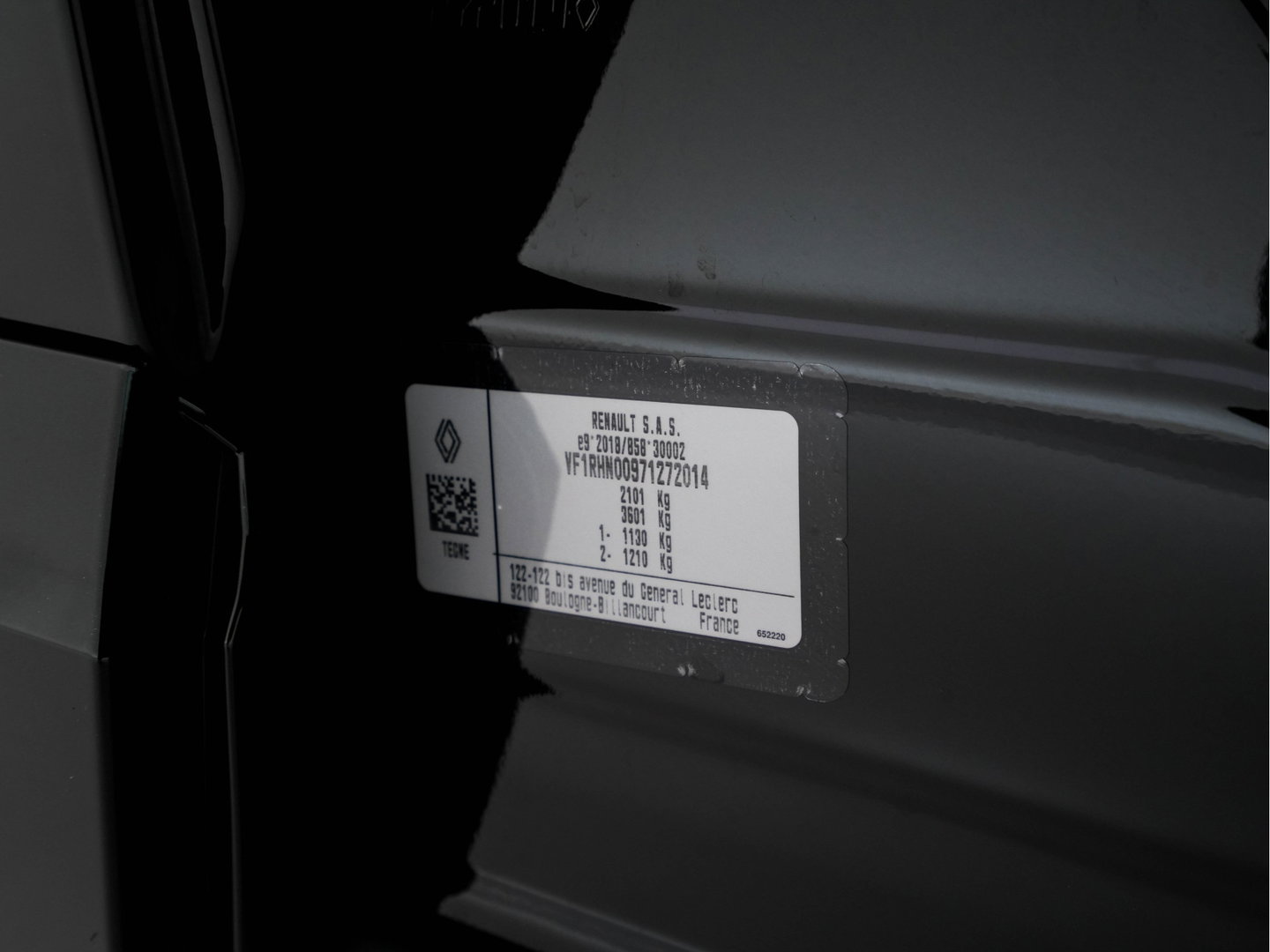 Renault Austral 1.2 E-Tech full hybrid 200 techno (INCL-BTW) *LEATHER-FABRIC | FULL-LED | HEATED-COMFORTSEATS | DIGI-COCKPIT | BLINDSPOT | CAMERA | NAVI-FULLMAP | KEYLESS | PRIVACY-GLASS | SHIFTPADDLES | CARPLAY | TOWBAR | 19''ALU *