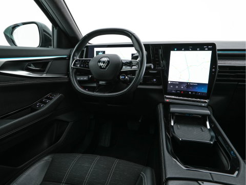 Renault Austral 1.2 E-Tech full hybrid 200 techno (INCL-BTW) *LEATHER-FABRIC | FULL-LED | HEATED-COMFORTSEATS | DIGI-COCKPIT | BLINDSPOT | CAMERA | NAVI-FULLMAP | KEYLESS | PRIVACY-GLASS | SHIFTPADDLES | CARPLAY | TOWBAR | 19''ALU *