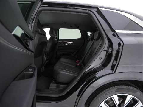 Renault Austral 1.2 E-Tech full hybrid 200 techno (INCL-BTW) *LEATHER-FABRIC | FULL-LED | HEATED-COMFORTSEATS | DIGI-COCKPIT | BLINDSPOT | CAMERA | NAVI-FULLMAP | KEYLESS | PRIVACY-GLASS | SHIFTPADDLES | CARPLAY | TOWBAR | 19''ALU *