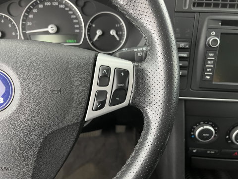 Saab 9-3 Sport Estate 1.8t Vector Aut. *LEATHER-FABRIC | XENON | NAVI-FULLMAP | HEATED-COMFORTSEATS | PRIVACY-GLASS | ECC | PDC | TOWBAR | CRUISE | 17''ALU*