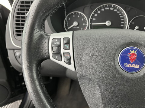 Saab 9-3 Sport Estate 1.8t Vector Aut. *LEATHER-FABRIC | XENON | NAVI-FULLMAP | HEATED-COMFORTSEATS | PRIVACY-GLASS | ECC | PDC | TOWBAR | CRUISE | 17''ALU*