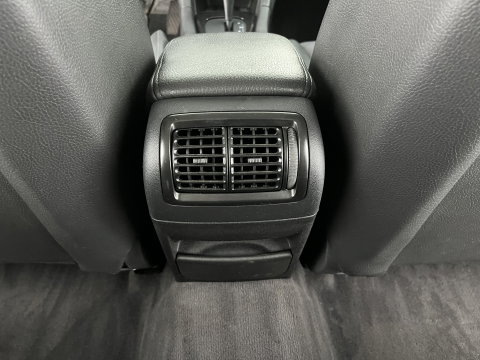 Saab 9-3 Sport Estate 1.8t Vector Aut. *LEATHER-FABRIC | XENON | NAVI-FULLMAP | HEATED-COMFORTSEATS | PRIVACY-GLASS | ECC | PDC | TOWBAR | CRUISE | 17''ALU*