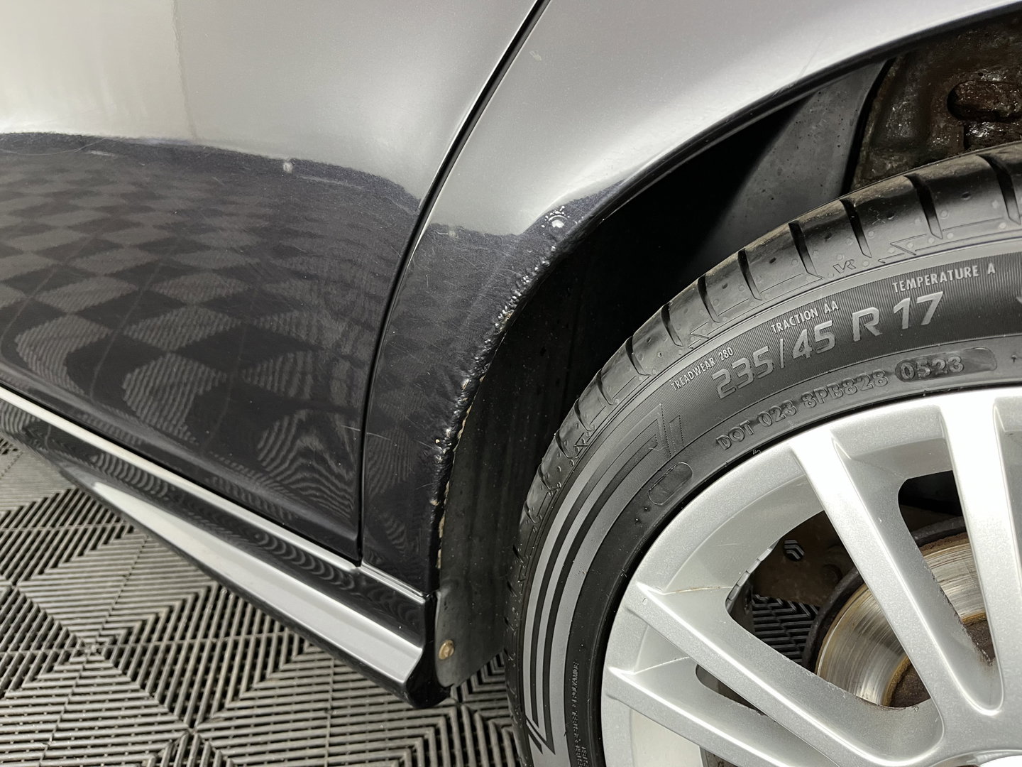 Saab 9-3 Sport Estate 1.8t Vector Aut. *LEATHER-FABRIC | XENON | NAVI-FULLMAP | HEATED-COMFORTSEATS | PRIVACY-GLASS | ECC | PDC | TOWBAR | CRUISE | 17''ALU*