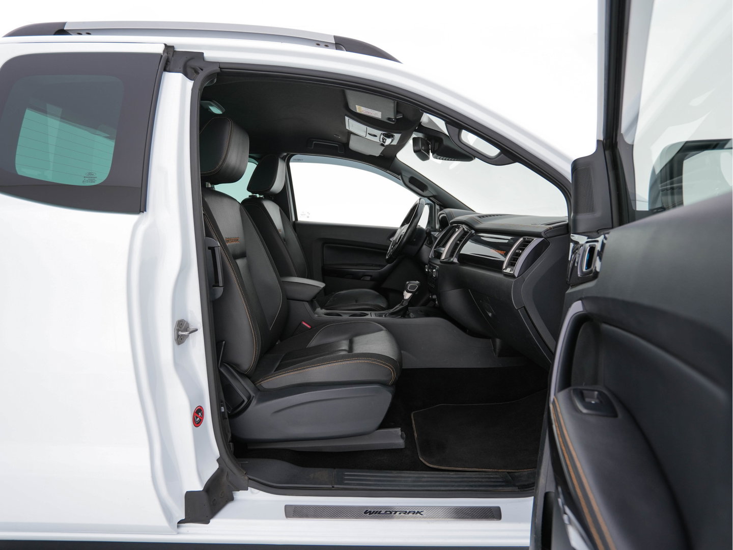 Ford Ranger 2.0 EcoBlue Wildtrak Supercab AWD Aut. *FULL-LED | LEATHER-ALCANTARA | ADAPTIVE-CRUISE | HEATED-COMFORTSEATS | CAMERA | KEYLESS | NAVI-FULLMAP | PRIVACY-GLASS | DAB+ | ECC | PDC | CRUISE | TOWBAR | FORD-SYNC-3 | 18''ALU*