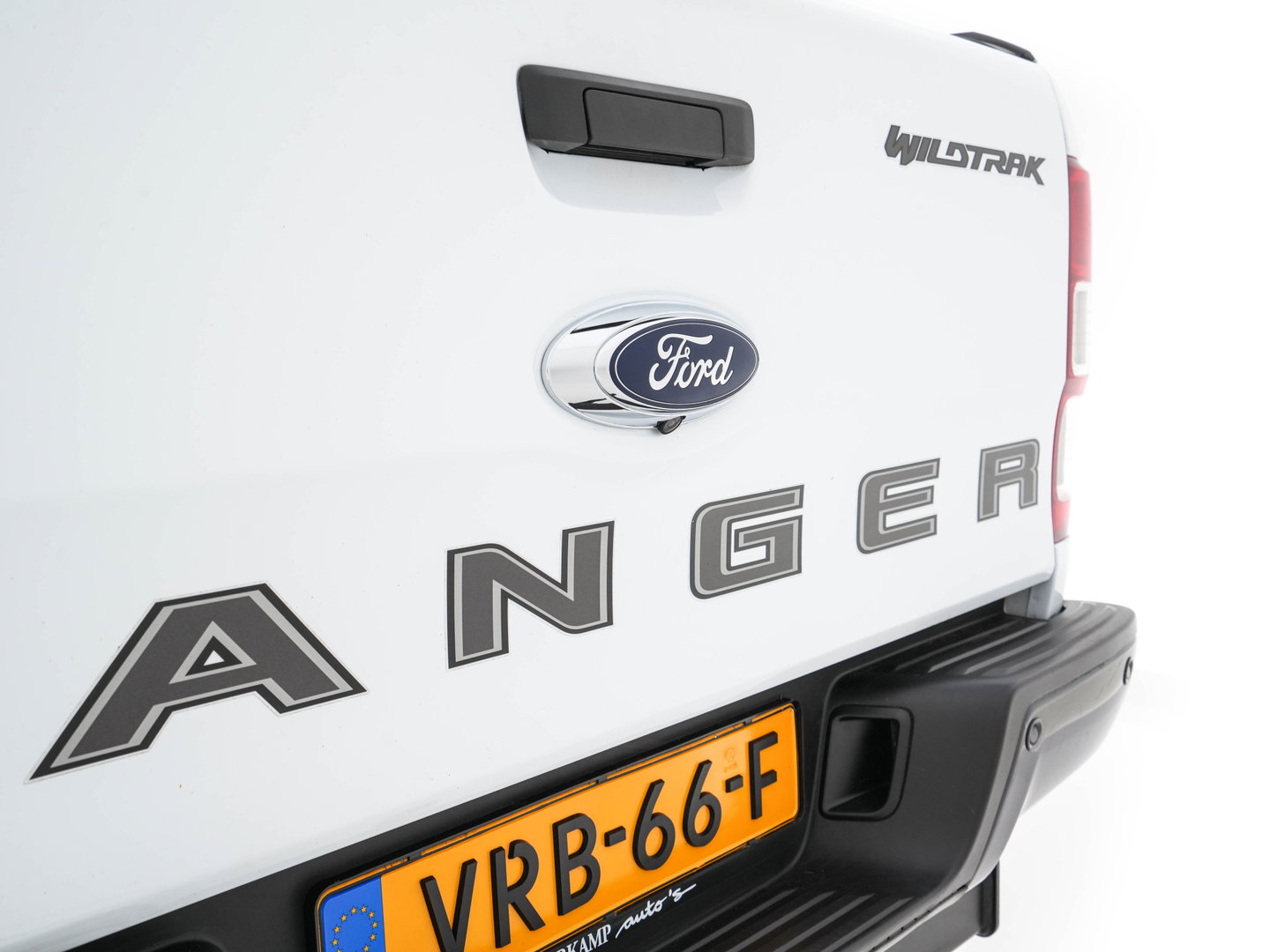 Ford Ranger 2.0 EcoBlue Wildtrak Supercab AWD Aut. *FULL-LED | LEATHER-ALCANTARA | ADAPTIVE-CRUISE | HEATED-COMFORTSEATS | CAMERA | KEYLESS | NAVI-FULLMAP | PRIVACY-GLASS | DAB+ | ECC | PDC | CRUISE | TOWBAR | FORD-SYNC-3 | 18''ALU*